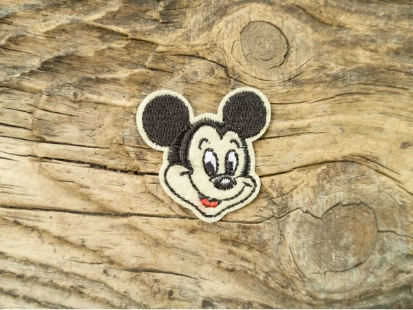Термоаппликация Mickey Mouse 4х4,5 см арт. 15994